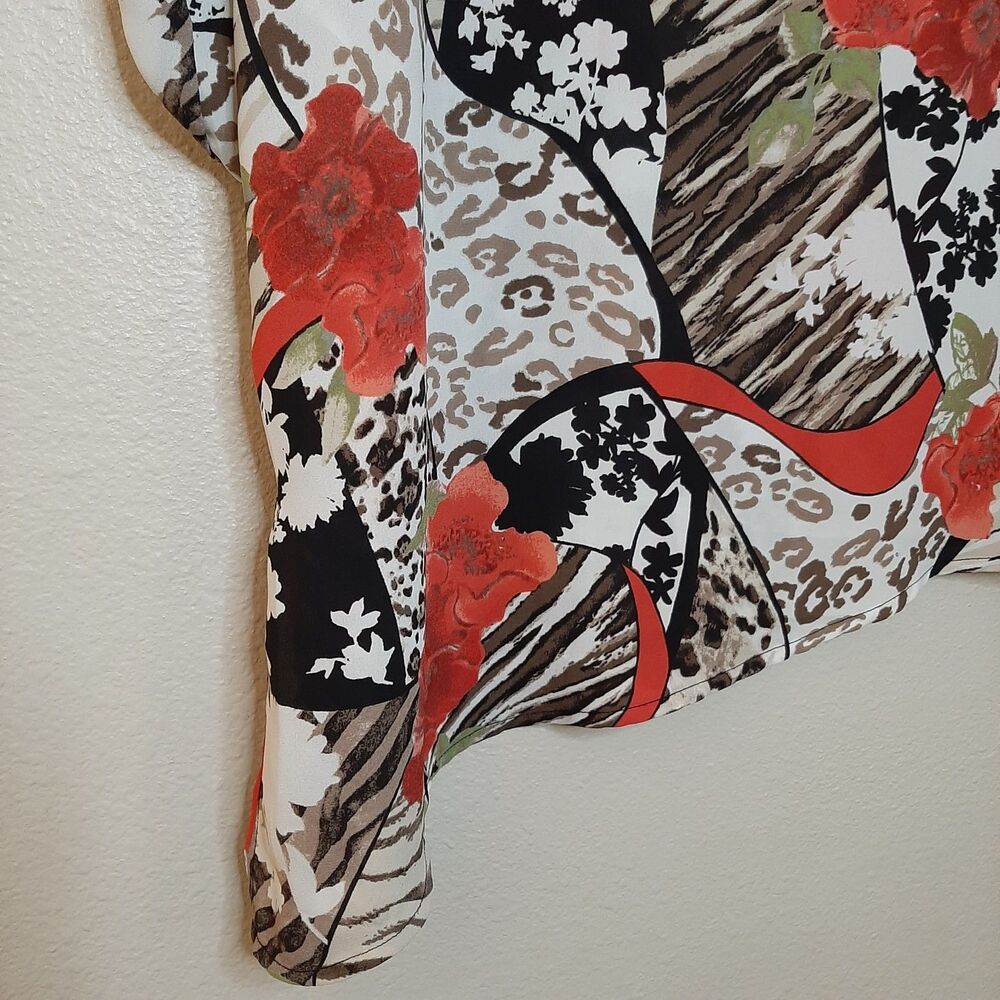 Chicos Women Asymmetrical Blouse Size 1 Multicolor Floral Roll Tab Sleeve - Picture 10 of 11